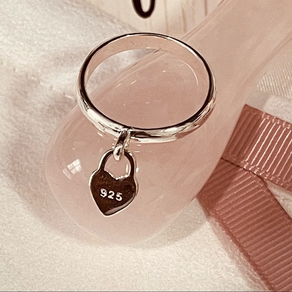 Jewelry - 925 Sterling Silver Heart Locket Ring